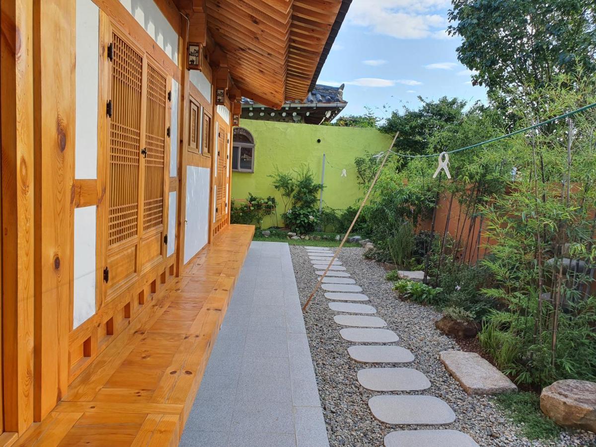 Bed and Breakfast Sieunjae à Gyeongju Extérieur photo