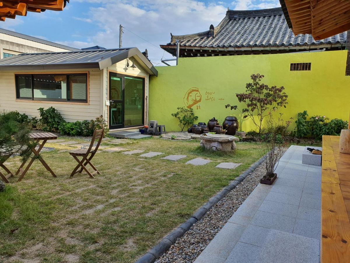 Bed and Breakfast Sieunjae à Gyeongju Extérieur photo
