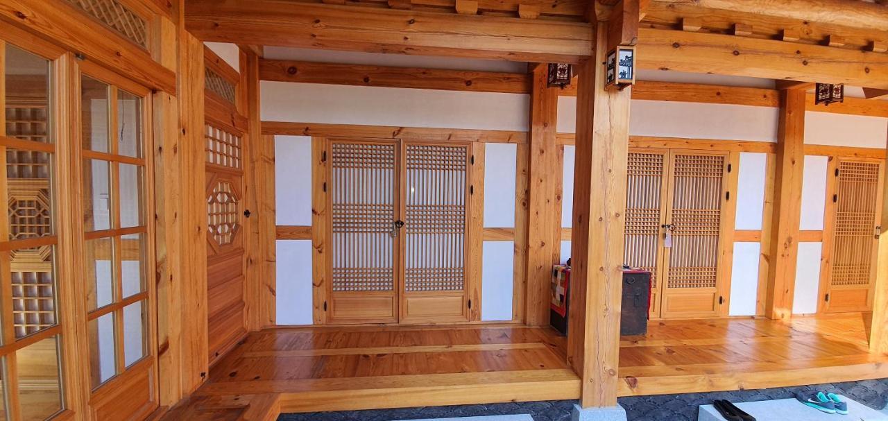 Bed and Breakfast Sieunjae à Gyeongju Extérieur photo