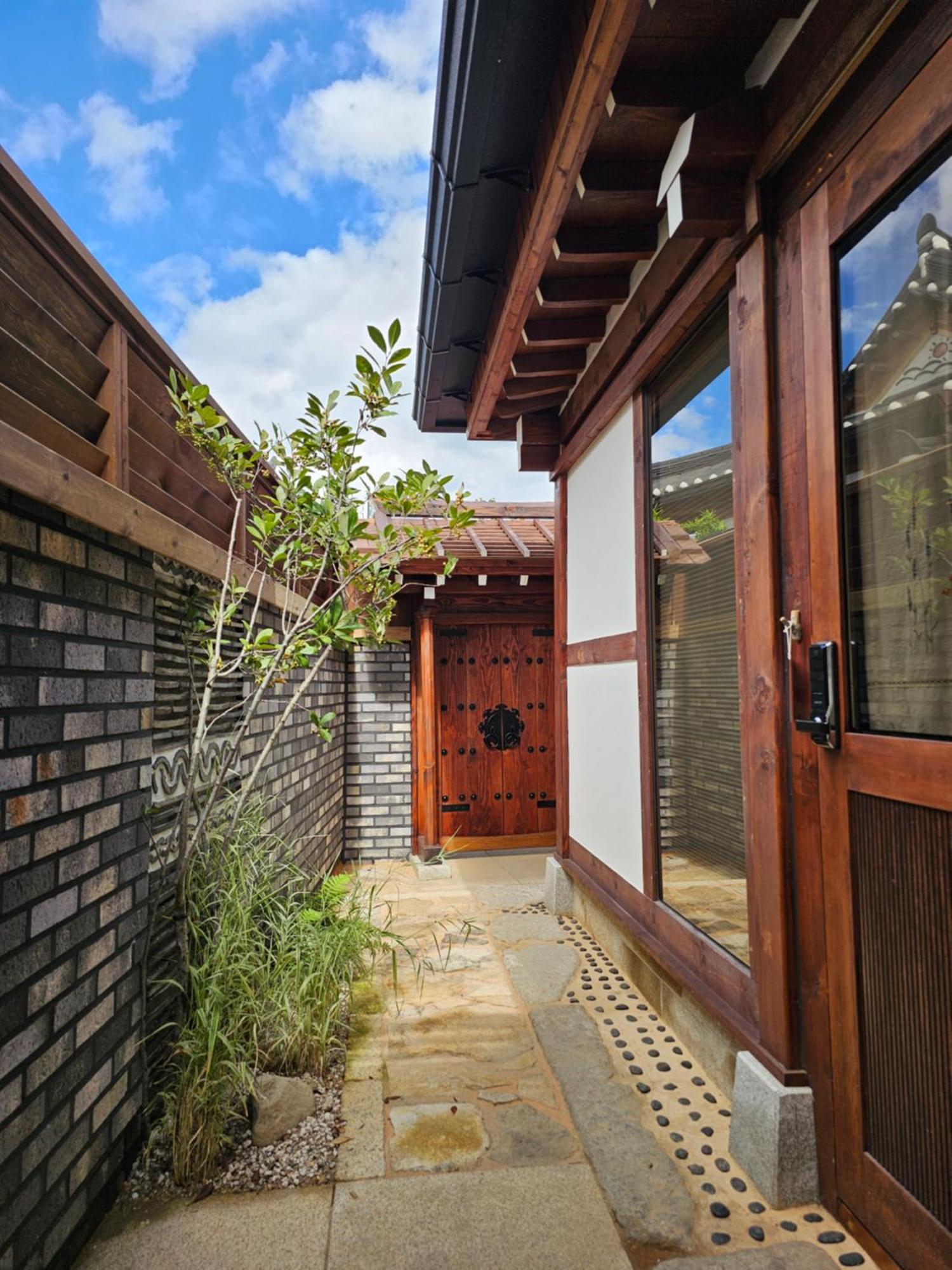 Bed and Breakfast Sieunjae à Gyeongju Extérieur photo