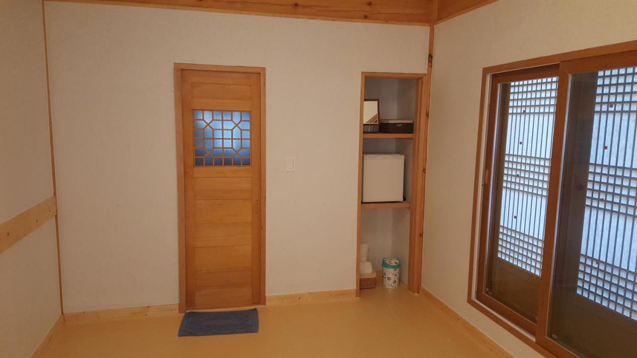 Bed and Breakfast Sieunjae à Gyeongju Extérieur photo
